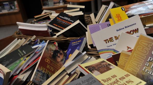 constanta deces subit la lansarea unei carti