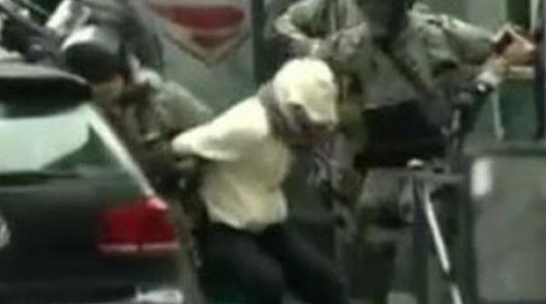 franta barbatul suspectat ca voia sa comita un atentat la paris a fost arestat