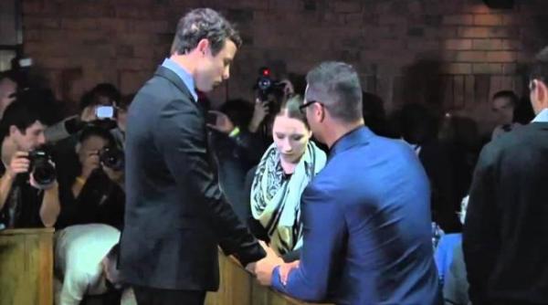 oscar pistorius ar fi incercat sa se sinucida in inchisoare