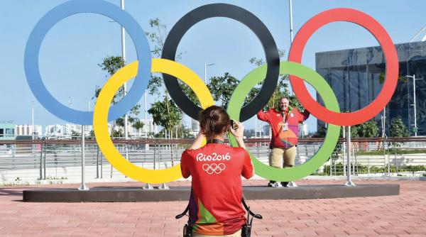 olimpiada autobuz cu ziaristi atacat cu focuri de arma la rio