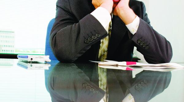 occidentali plictisiti contra romani preamunciti