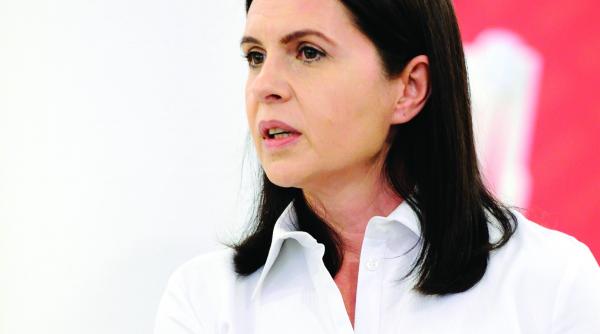 gramatica ii invrajbeste pe liberali