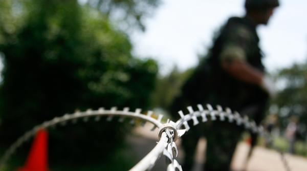 tb suspectii de trafic de droguri dintre care trei militari in arest la domiciliu