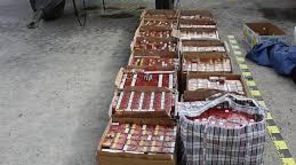 vaslui politistii au retinut un barbat care facea contrabanda cu tigari avea 30 000 de tigarete asupra sa