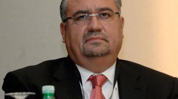 alexandru noaptes si a prezentat demisia