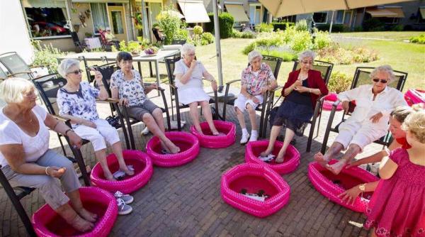 belgienii se lupta cu temperaturi istorice valul de caldura a ridicat mercurul la 34 8 c