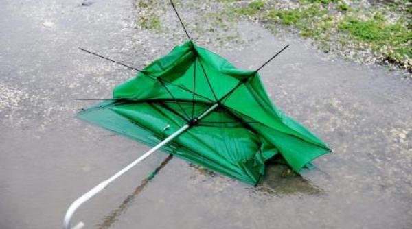 avertizare meteo cod galben de furtuni in ialomita calarasi constanta si tulcea