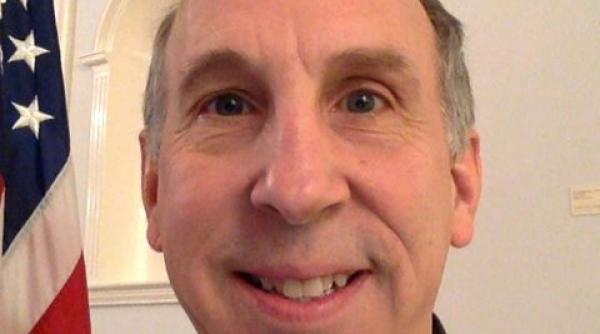 protest la bucuresti declaratiile lui james pettit privind relatia romaniei cu r moldova au scos oamenii in strada