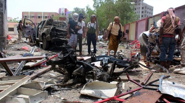 recruti aruncati in aer de si