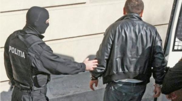 a violat de trei ori aceeasi femeie dar judecatorii l au eliberat motivul e incredibil