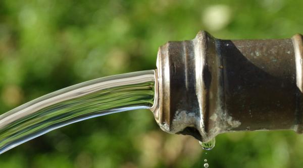 campanie jurnalul national apa din bucuresti este buna de baut clorul o curata de bacterii si de virusi