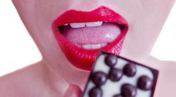 ca sa topesti kilogramele aduse de o ciocolata trebuie sa mergi 10 kilometri