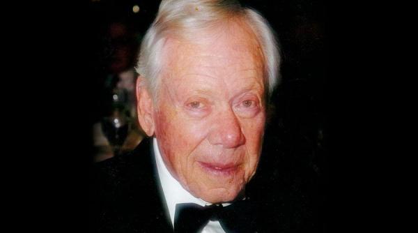 a murit leslie martinson regizorul primului film batman