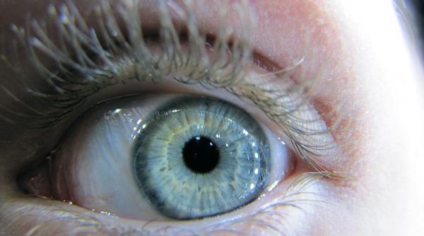 hipertensiunea chinuie ochiul