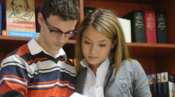 suna clopotelul cursuri gratuite pentru cei mai talentati copii