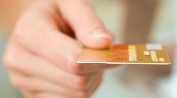 cum te storc bancherii de bani fara sa stii