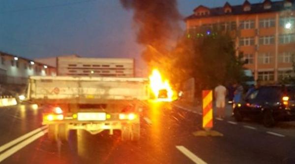 accident mortal in pitesti pieton lovit de un autoturism care ulterior a luat foc