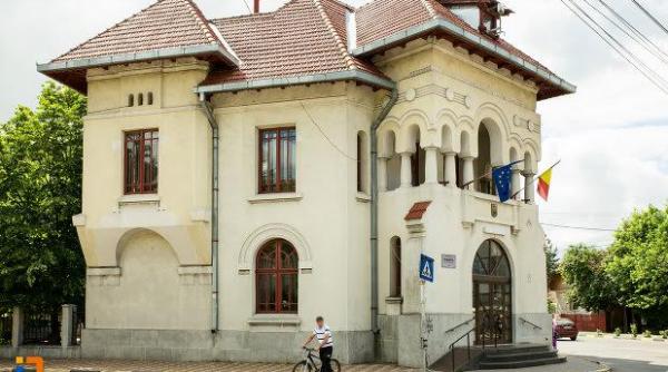 galati protest cu banderole albe la judecatoria tecuci