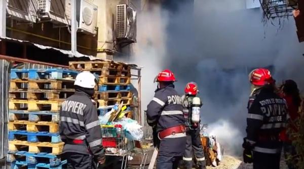 incendiu la un depozit de marfa a unui magazin billa din constanta
