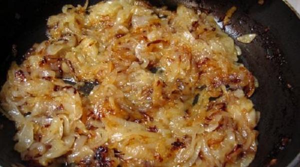 reteta zilei mancare de ceapa inabusita