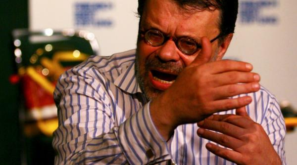 marius apostol militar ranit ii ofer domnului senator barbu o excursie all inclusive in afganistan