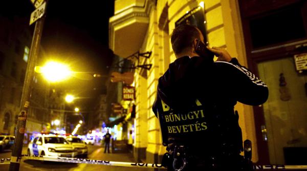 doi politisti au fost raniti intr o explozie in centrul budapestei