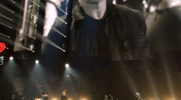 video trupa u2 campanie impotriva lui donald trump in timpul concertului de la las vegas