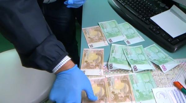 medic din mures prins in flagrant in timp ce lua spaga