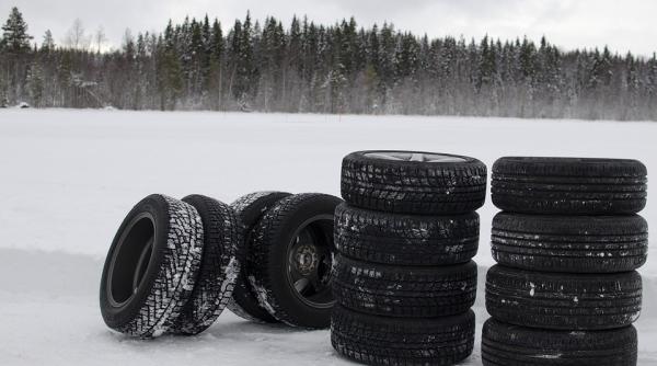 vine iarna vezi cand trebuie schimbate anvelopele pentru a nu lua amenda