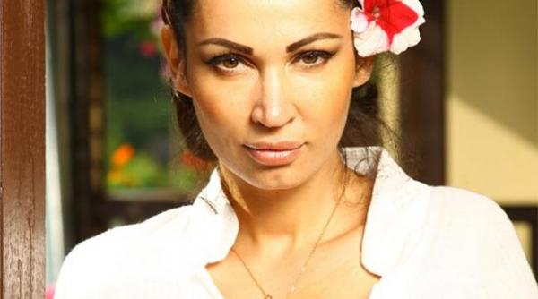 nicoleta luciu de multe ori ma intrebam daca n ar fi mai bine sa ma arunc de la etaj