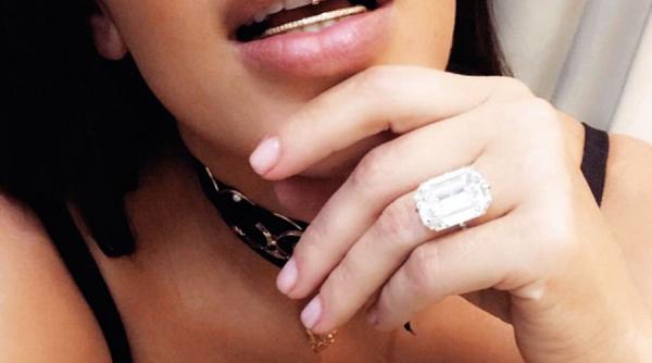 kim kardashian a fost jefuita dupa ce hotii i ar fi vazut bijuteriile pe retelele de social media