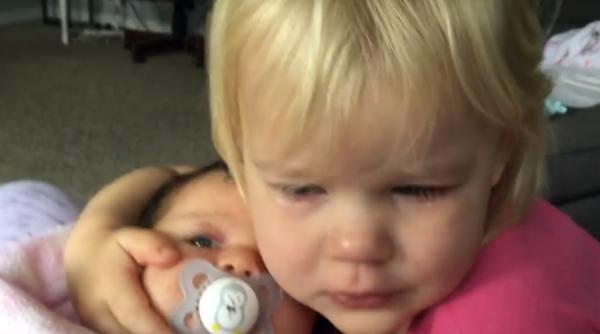 video puterea miraculoasa a unui bebelus