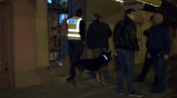 vanzatoarea unui magazin alimentar din braila atacata cu un baston telescopic si talharita de un individ cu cagula pe fata