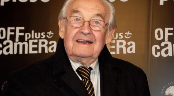 doliu in lumea filmului regizorul andrzej wajda a murit