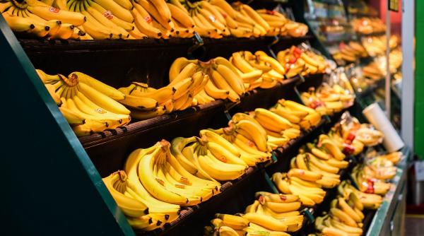 producatorii si comerciantii obligati sa ieftineasca mancarea care sta sa expire