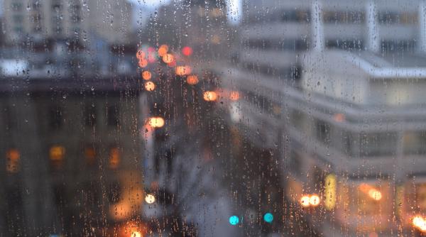 prognoza meteo pentru 13 14 si 15 octombrie se mentin temperaturile scazute si ploile in toata tara