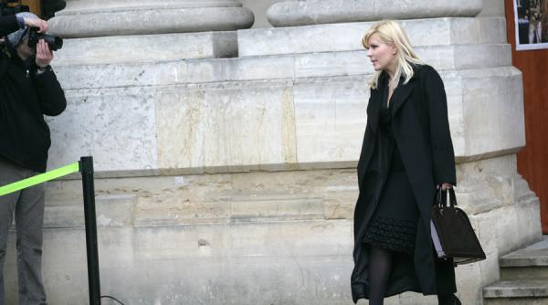 udrea kovesi incearca sa scape de cucuveaua mov folosindu se de mine