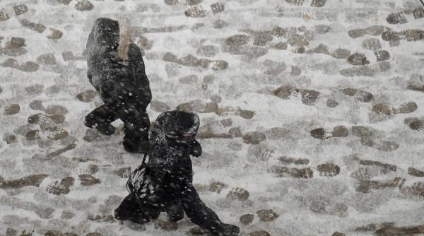 avertizare meteo cod galben nowcasting de ninsori si vant in zone montane din moldova pana la ora 14 30