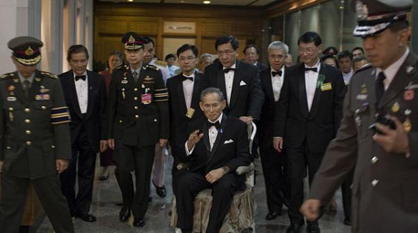 thailanda moartea regelui bhumibol arunca tara intr o perioada de incertitudine