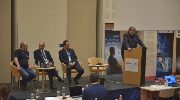 trebuie sa pregatim copiii pentru domenii si feluri noi de a gandi