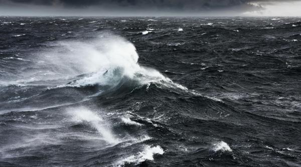 porturi la marea neagra inchise din cauza vremii rele