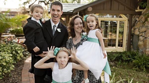 senat a fost adoptata tacit propunerea ca femeile ce au nascut 3 copii sa primeasca indemnizatie viagera