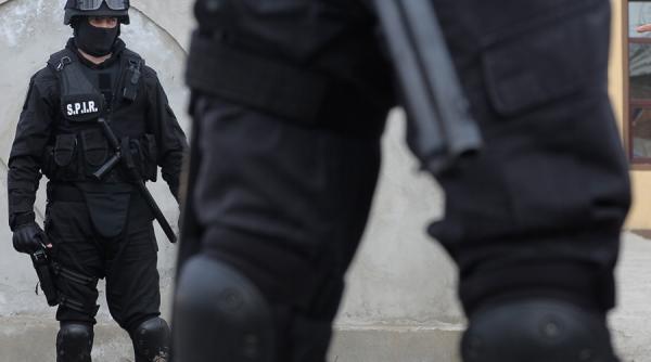 constanta grupare specializata in falsificare de carduri bancare din care ar face parte si sotul andei adam