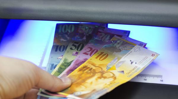 creditele exotice se schimba automat in lei