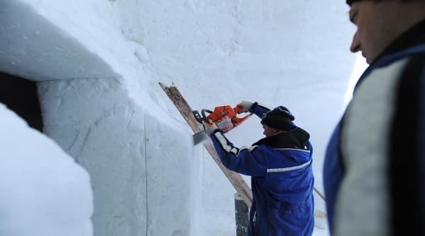 singurul hotel vandut inainte de a fi construit hotelul de gheata de la balea lac