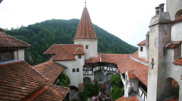 halloween de groaza la castelul bran