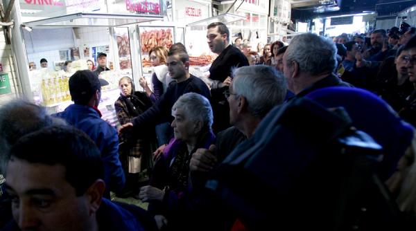 500 de kilograme de alimente confiscate vineri in halele obor amenzile au sarit de 55 000 de lei