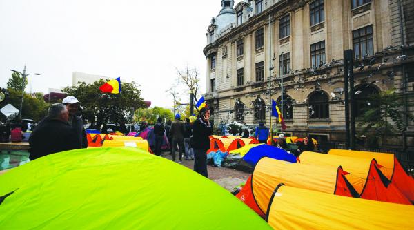 cine sunt tinerii frumosi si liberi de la universitate