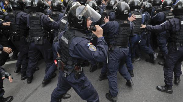 ministrul de interne cere cercetarea prealabila disciplinara a jandarmilor in cazul marsului de sambata