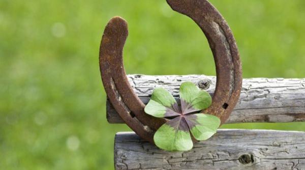 superstitii populare romanesti norocul